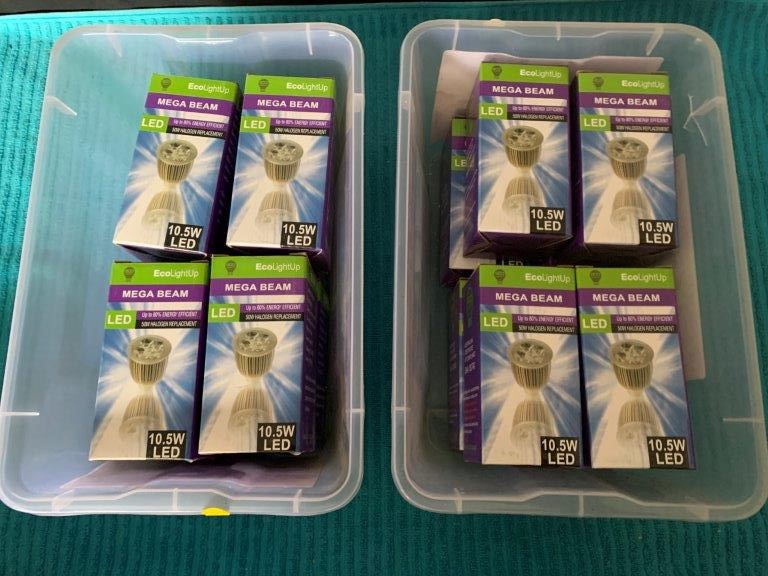 New in Box EcoLightUp LED Mega Beam - Quantity 8