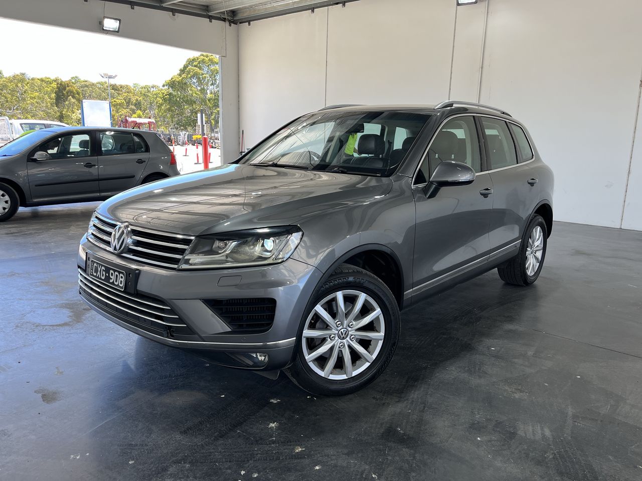 2014 Volkswagen Touareg Automatic SUV