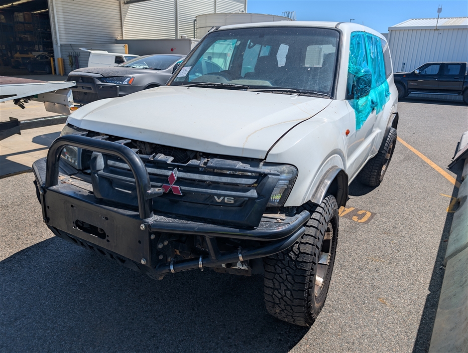 2002 Mitsubishi Pajero Automatic 7 Seats Wagon
