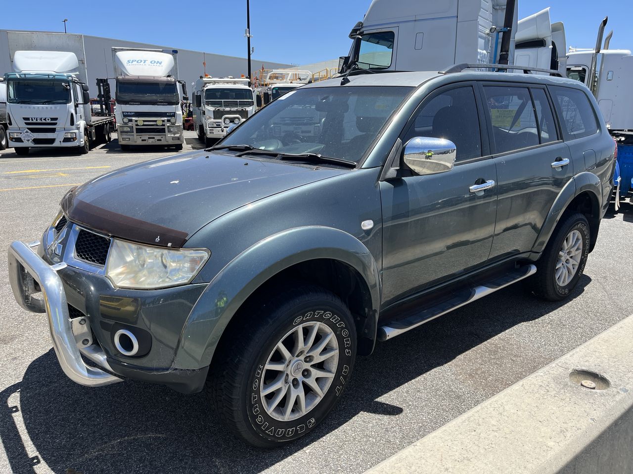 2010 Mitsubishi Challenger LS PB