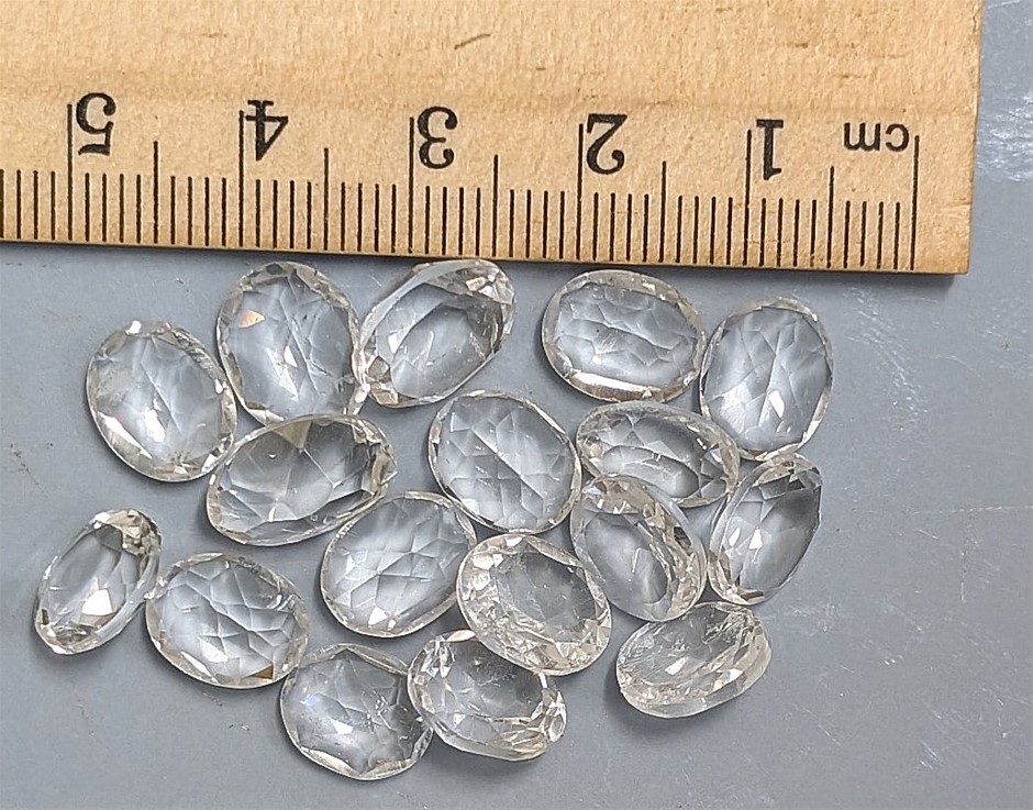 40 carats QUARTZ Gemstones