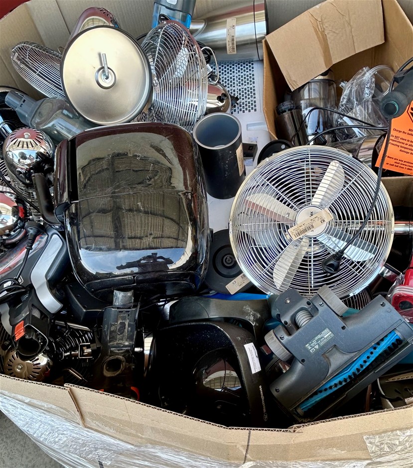 Approx. 102 x Assorted Household Appliances & Misc., comprising:
