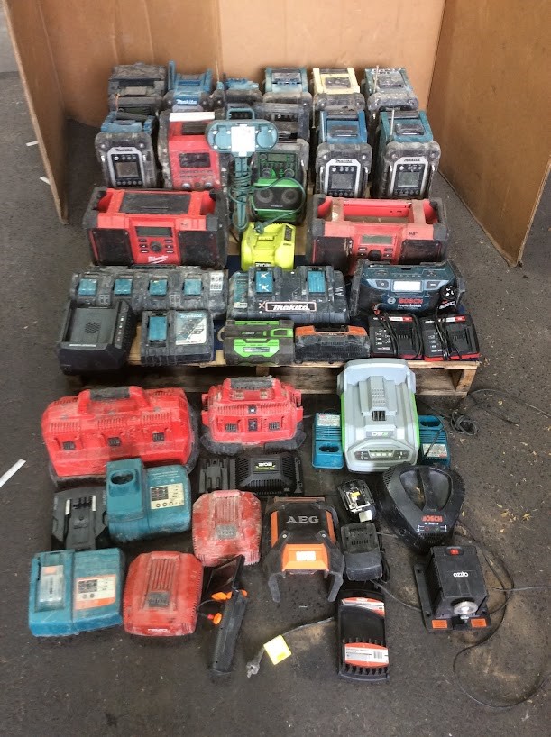 Makita/Ryobi/Ozito Mixed Brand and Model Chargers/Job Site Radios/Jobsite R