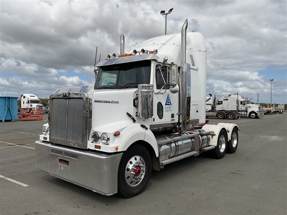 <p>2018 Western Star Constellation 4864FXB 6 x 4 Prime Mover Truck</p>