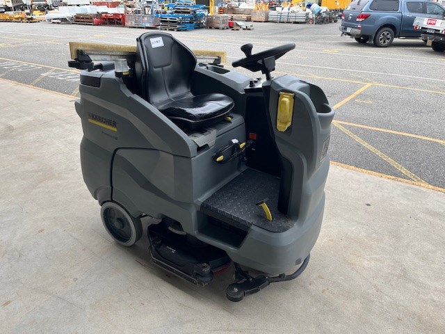 Karcher B150R Ride-on Sweeper