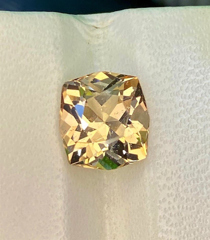 4.10 CT Natural Imperial Rose Gold Topaz