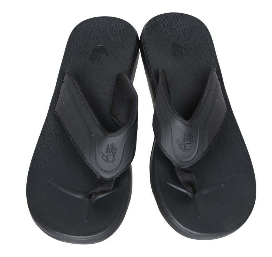 BODY GLOVE Men's Comfort Flip Flops, Size US12, Black. Buyers Note - Disco