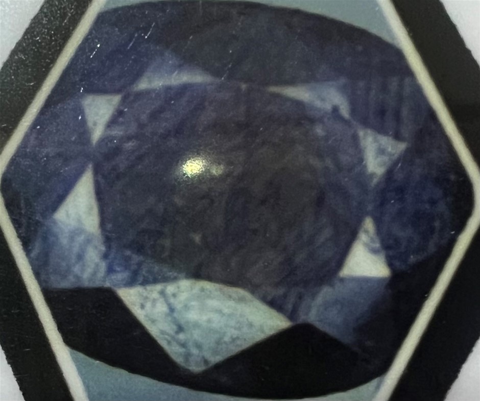 6.70 Carat Gray natural Sapphire certified