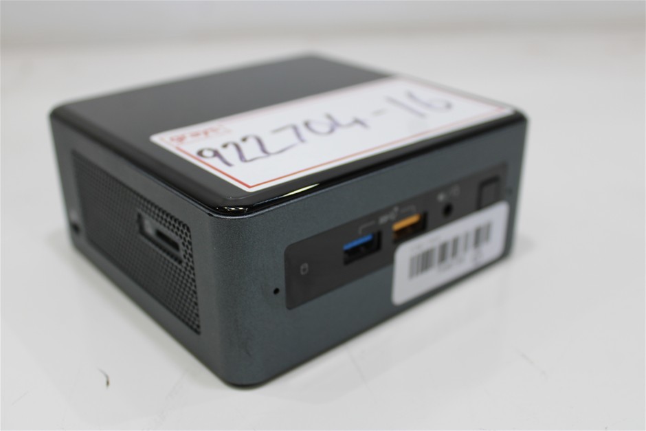 INTEL NUC8I7BEH