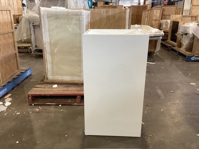 <p>Display Plinth/Pedestal, Qty x 2</p>