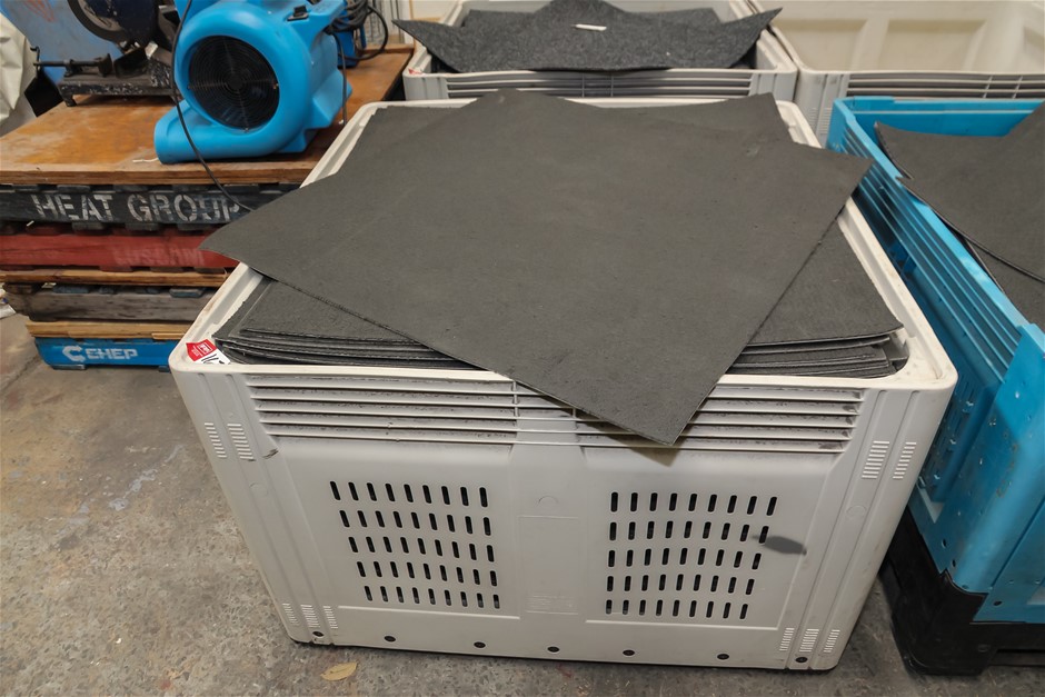 Carpet Tiles with Poly Tub