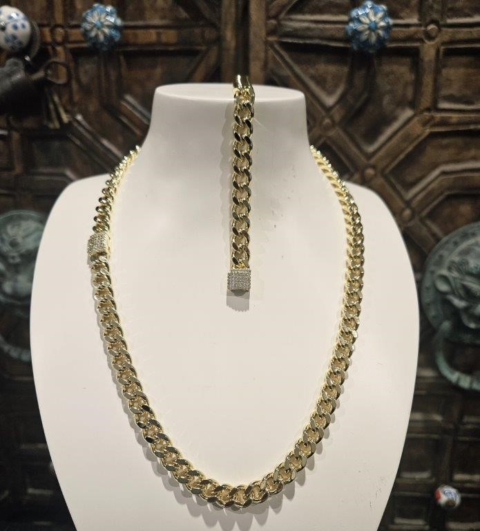 18KGold Filled /Italy Stamped Set Yellow  Chain and Bracelet