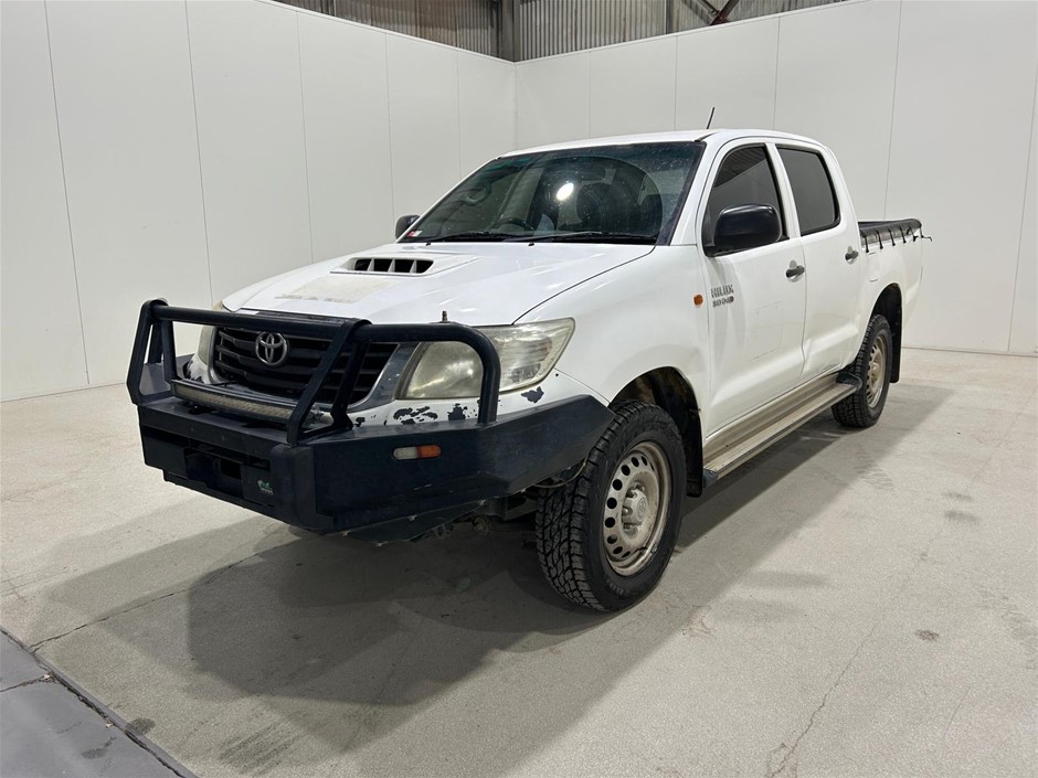 2015 Toyota Hilux 4x4 SR KUN26R-PRADYQ Turbo Diesel Automatic Dual Cab