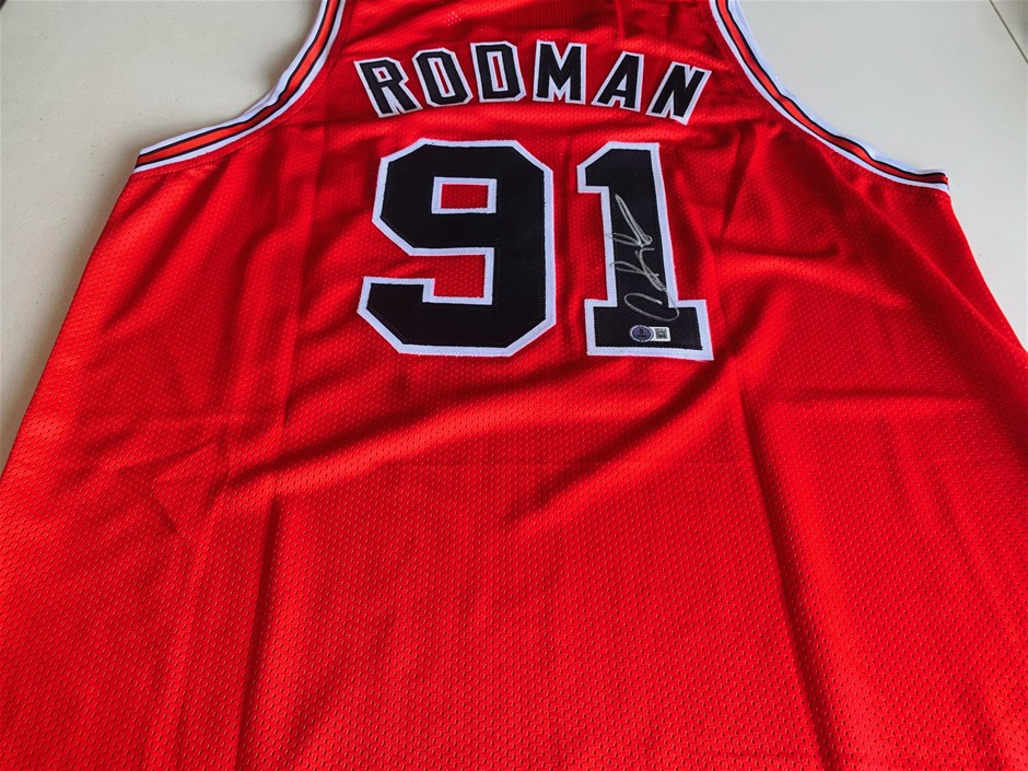 Unreserved Memorabilia & Warehouse Clearance