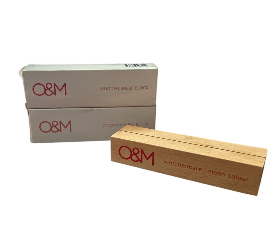 2x O&M Wooden Shelf Blocks