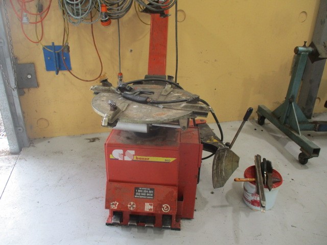 CS Boxer EKO Tyre Fitter
