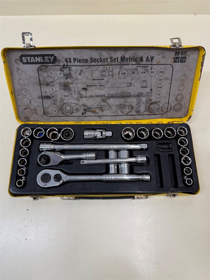 STANLEY Socket Set In metal case incomplete