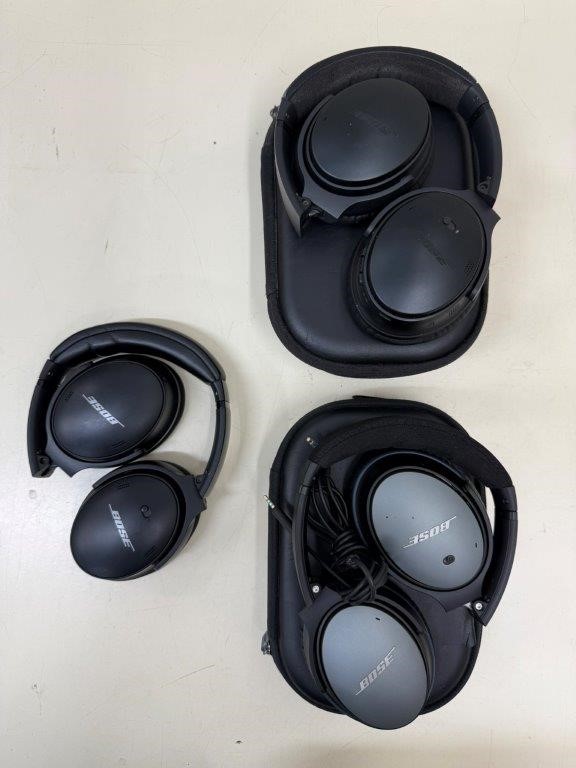 3 x BOSE Wireless Headphones