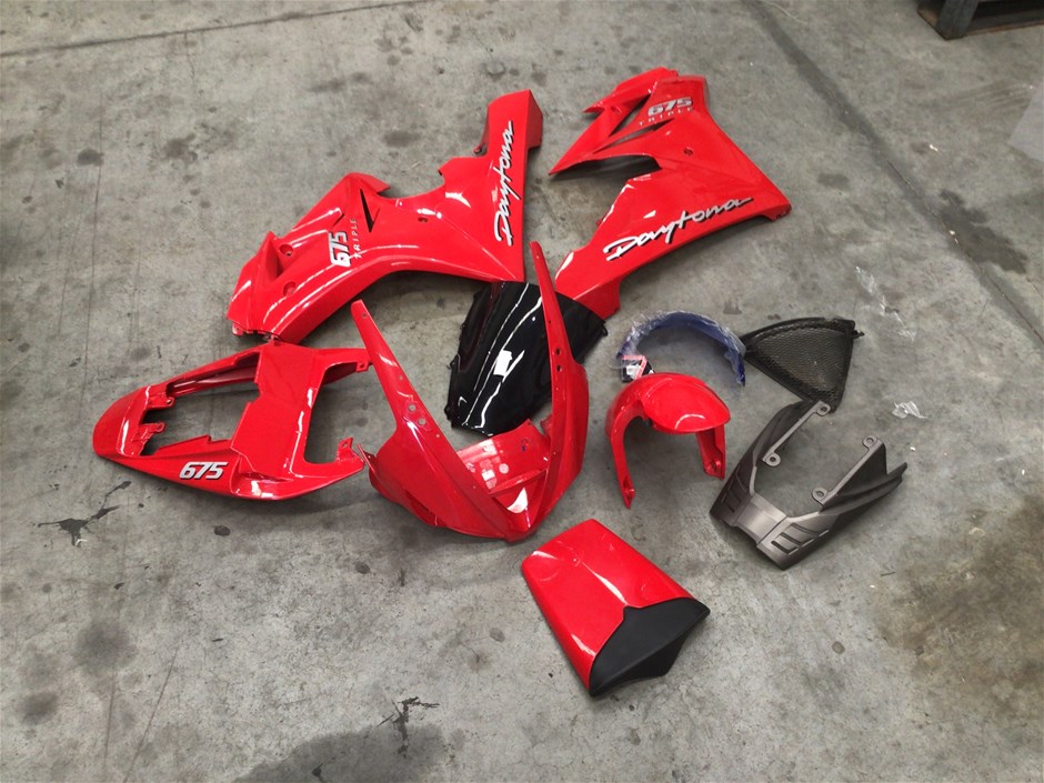 <p>Motorcycle Fairing Parts</p>