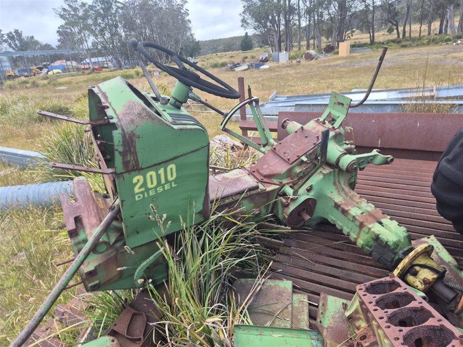 John Deere Quantity John Deere 2010 Tractor Parts