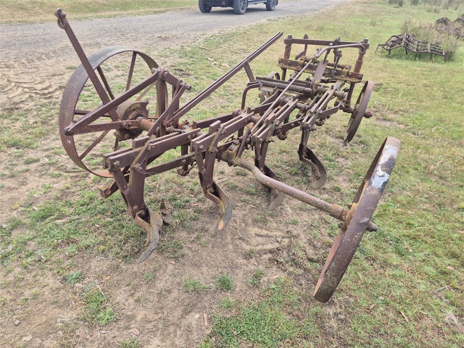 Antique Sunshine 4 Furrow Mouldbord Plough
