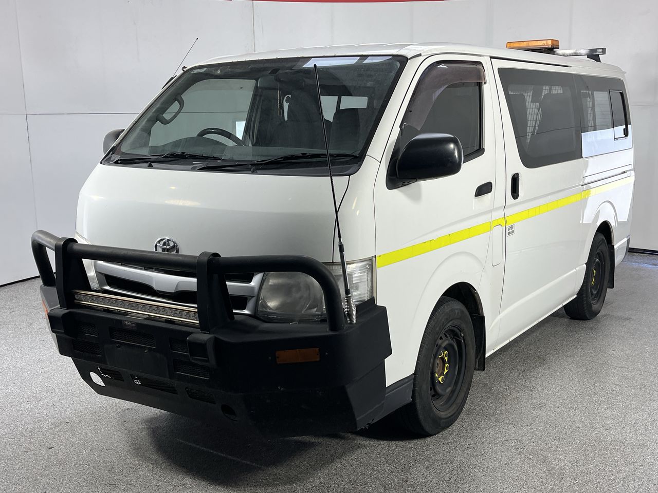 2011 Toyota HiAce LWB KDH201R Turbo Diesel Manual 8 Seats Van