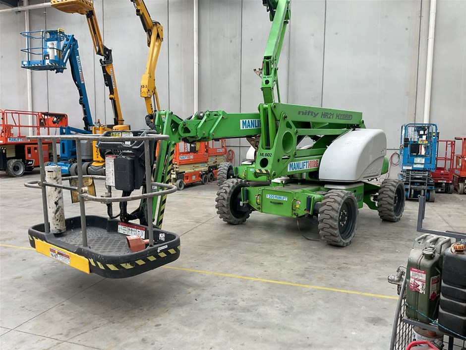 <p>2015 Nifty HR21 Hybrid AWD Knuckle Boom Lift</p>