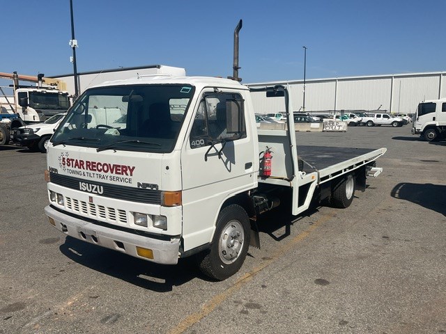 1990 Isuzu NPR400 4 x 2 Tilt Tray Truck