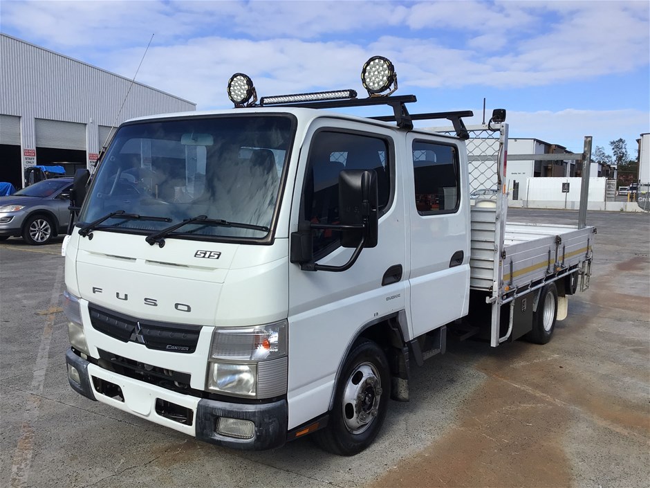 <p>2012 Mitsubishi  Fuso Canter  L7/800 4 x 2 Tray Body Truck</p>