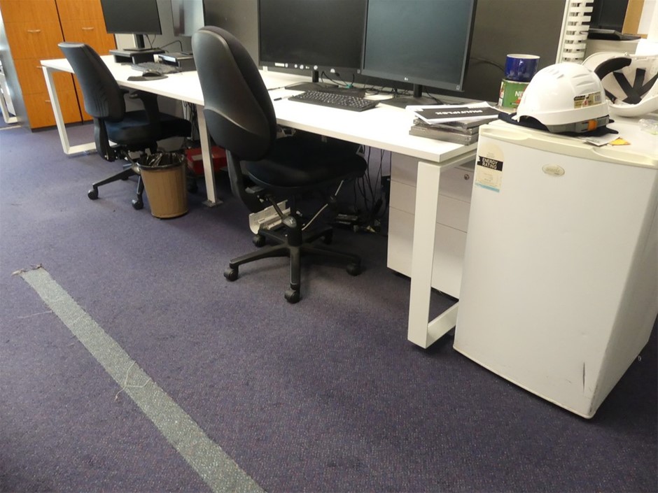 Office 4 Station Work Centre (Double Sided)