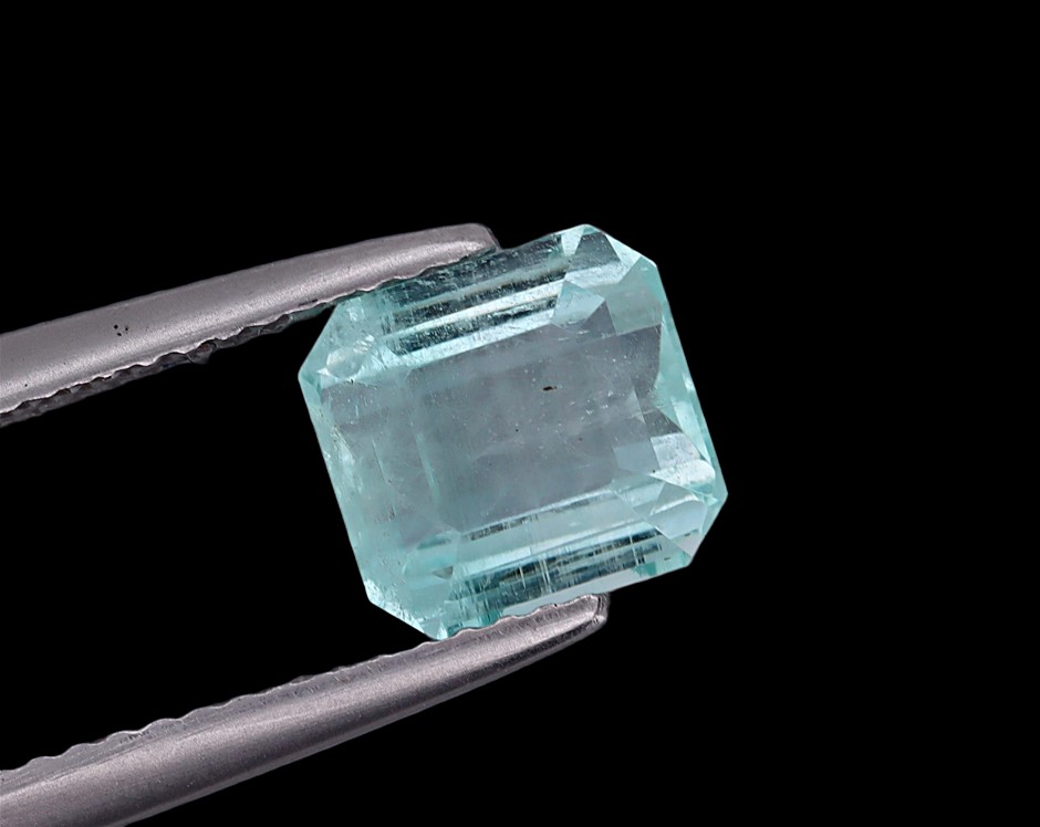 2.44 Carats Green Emerald