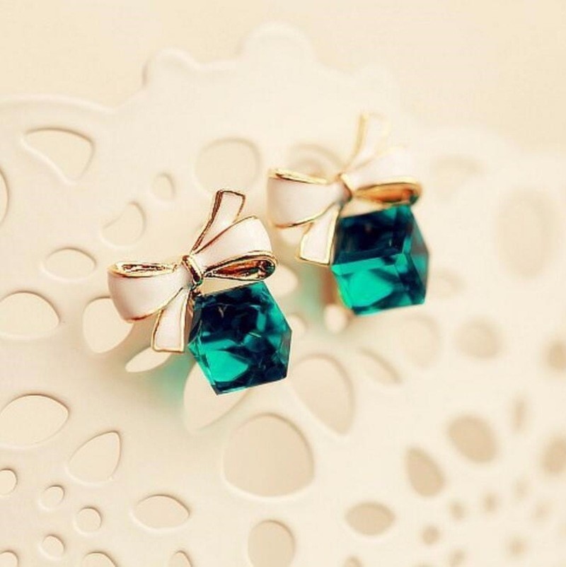 Cute Green, Cream & Gold Bow Earrings