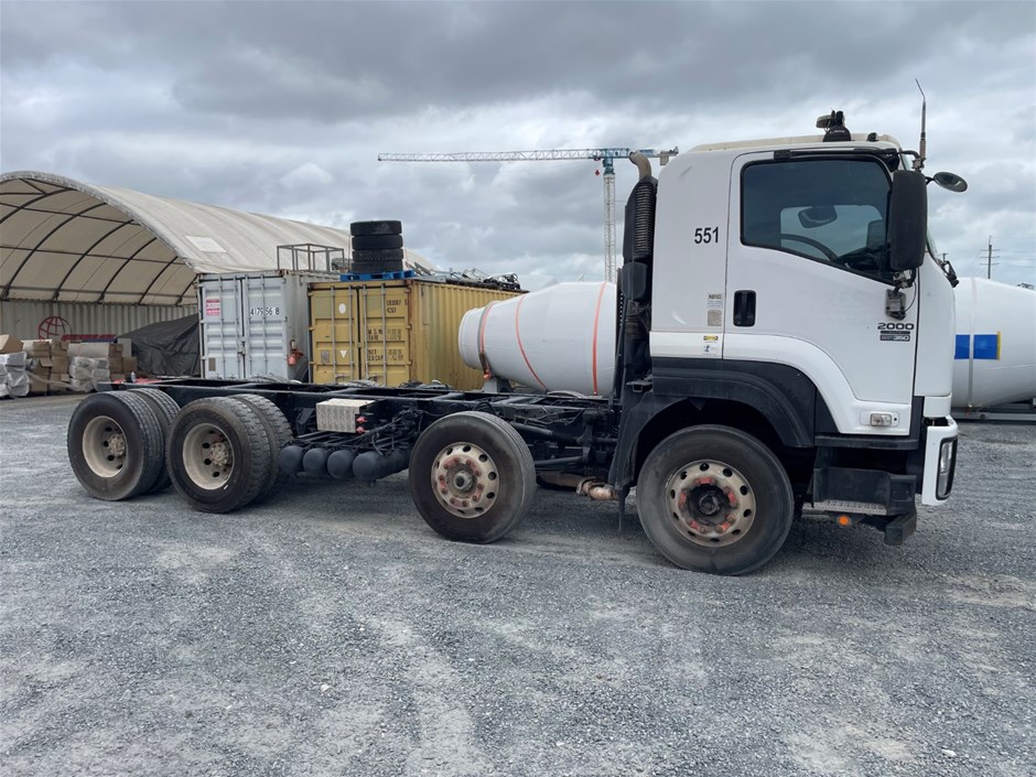 2016 Isuzu Fyh2000 8 X 4 Cab Chassis Truck