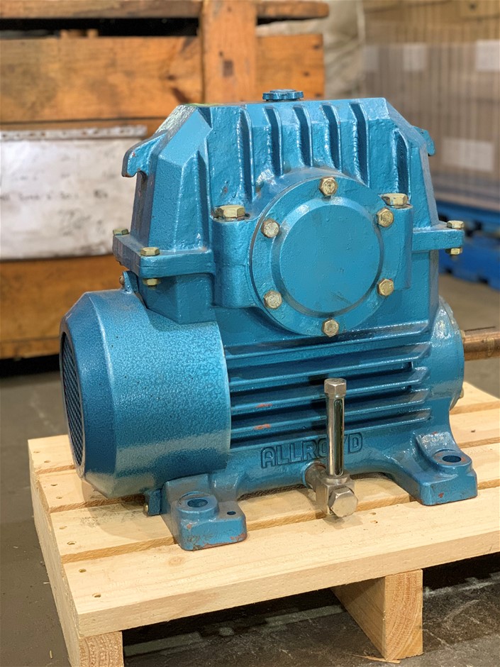 Bulk Lot of Heavy Duty Worm Gear Reducers
