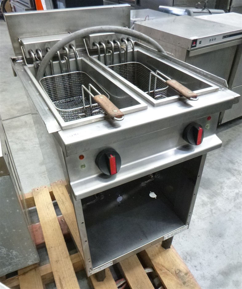 angelo Po Stainless Steel Freestanding Twin Pan Deep Fryer