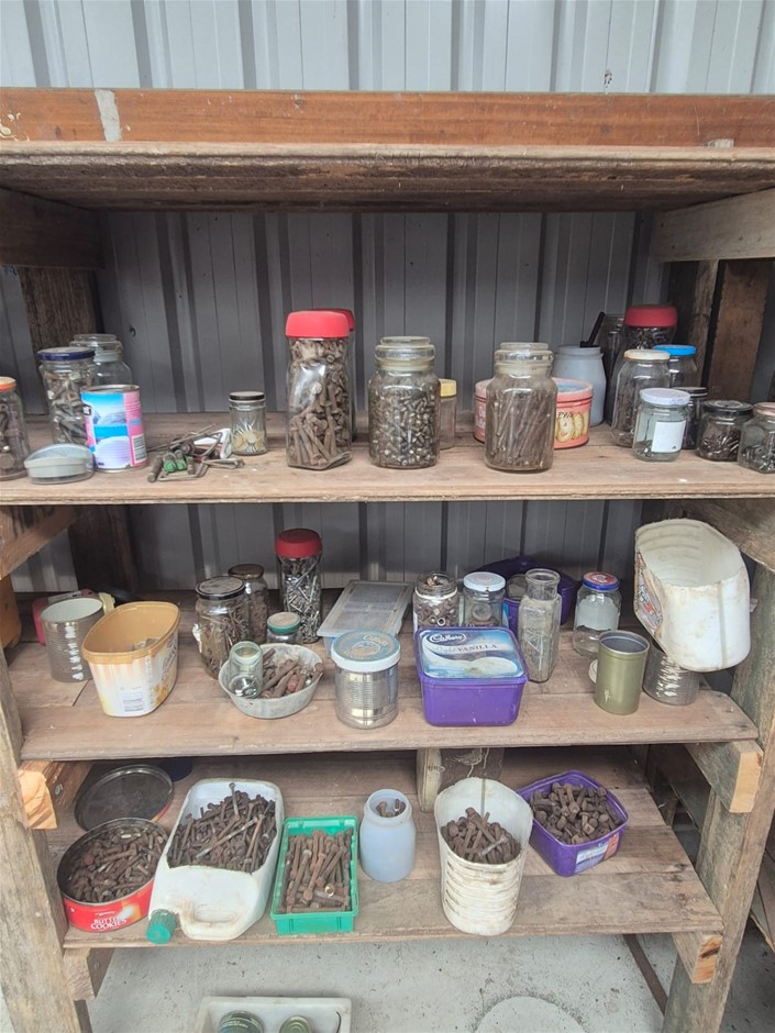 Large Quantity Bolts