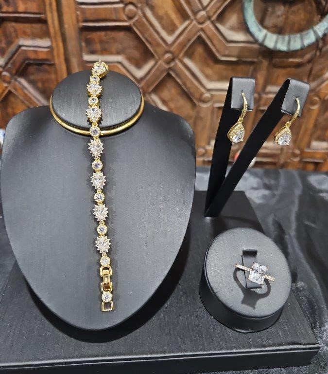 3pcs x 18KGold Filled/Italy Stamped Yellow  Bracelet & Ring & Earring-Sales