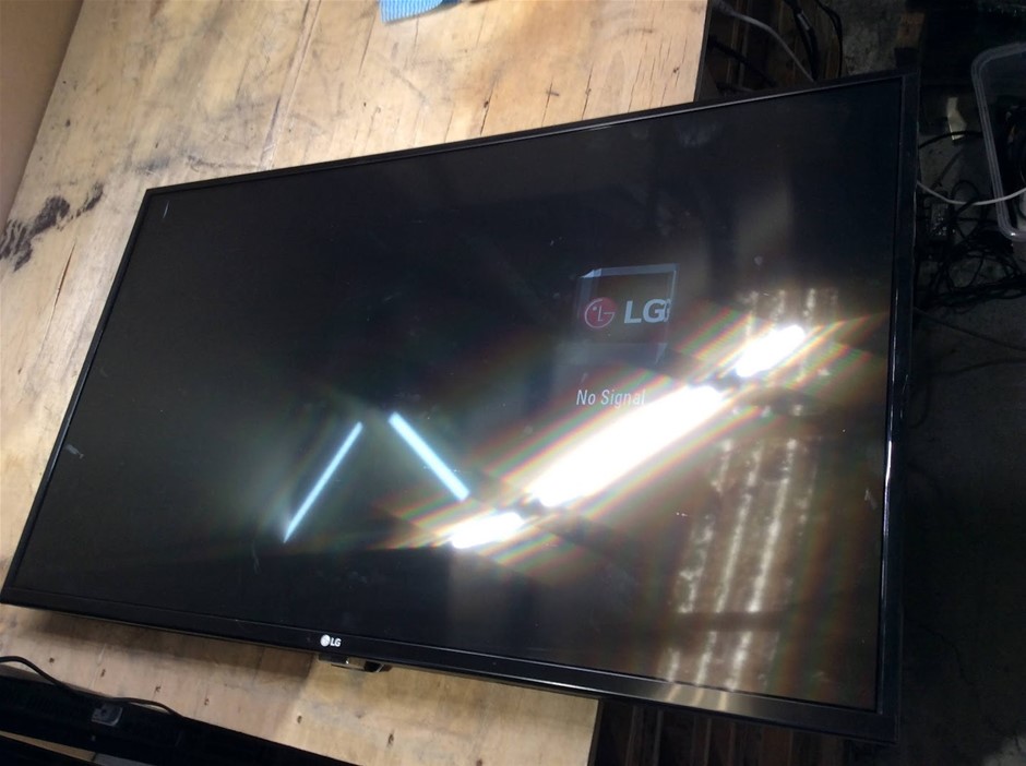 LG 43LX341C Television