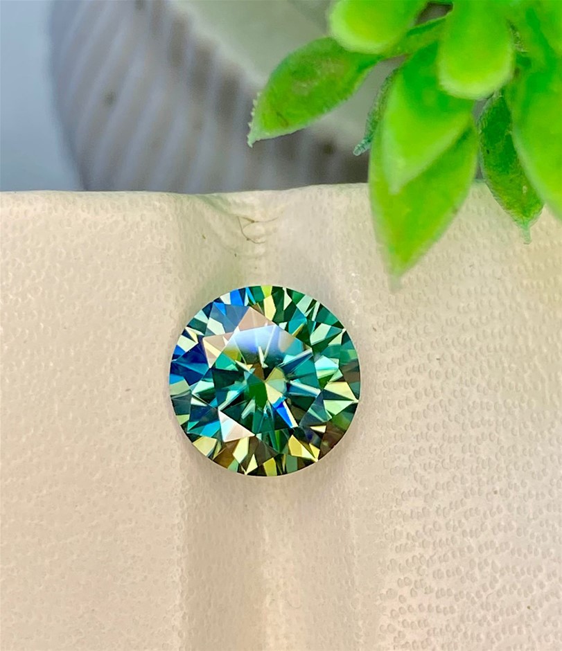 2.50 CT Sparkling Moissanite