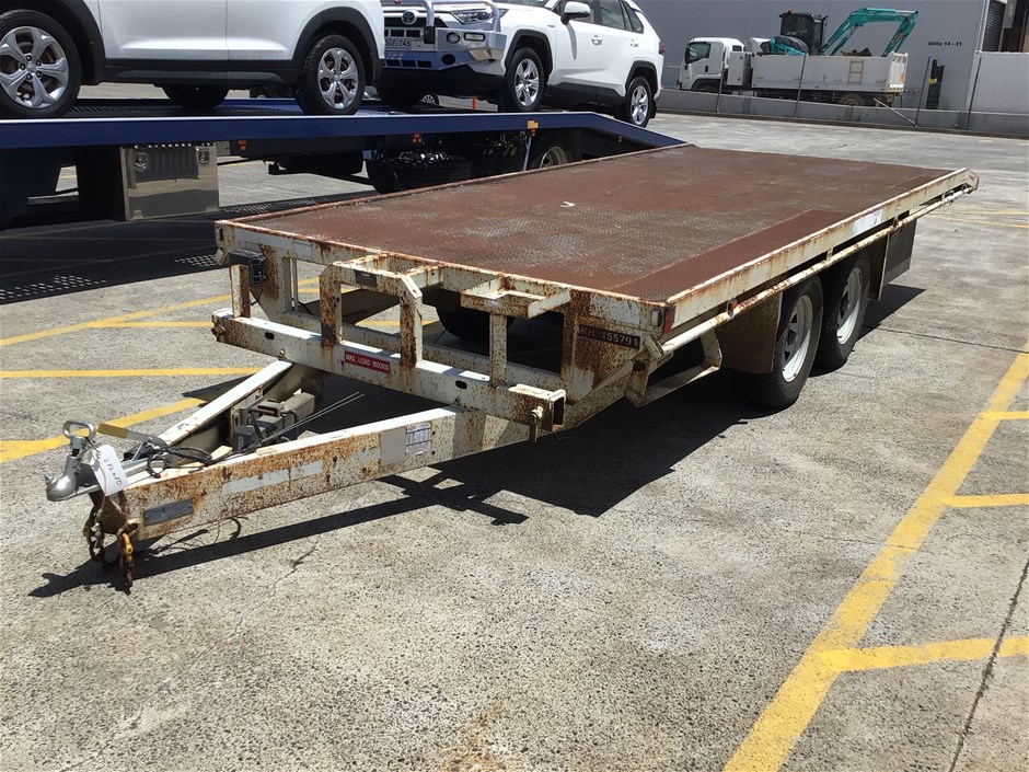 <p>2013 Premier Trailers T20 Tandem Beavertail Trailer</p>