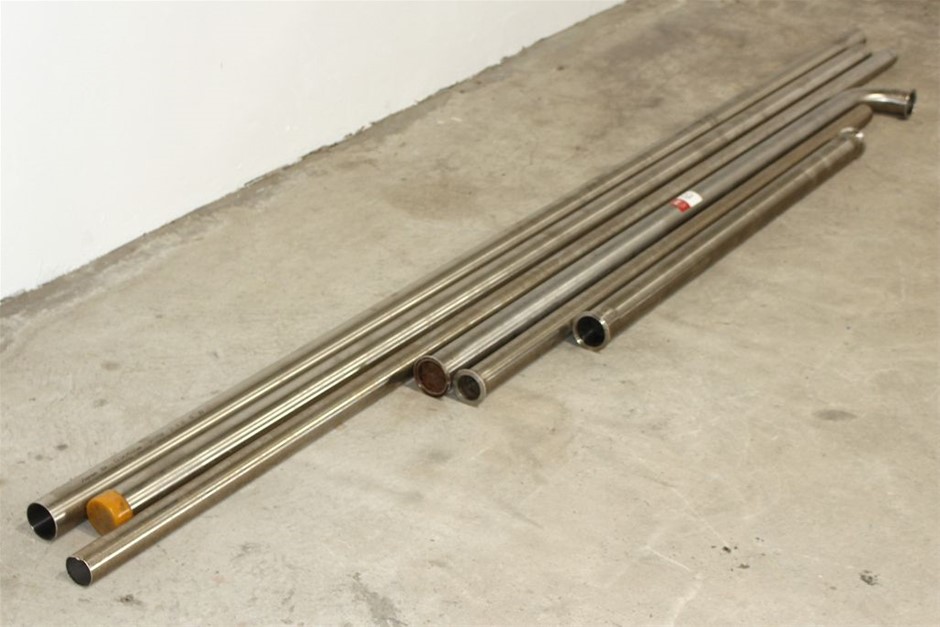 Quantity of Stainless Steel Pipes