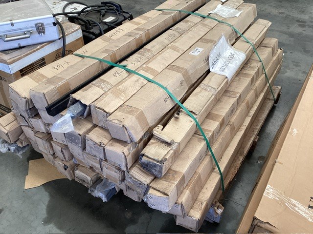 <p>Pallet Containing Large Quantity Of Mounting Brackets </p>