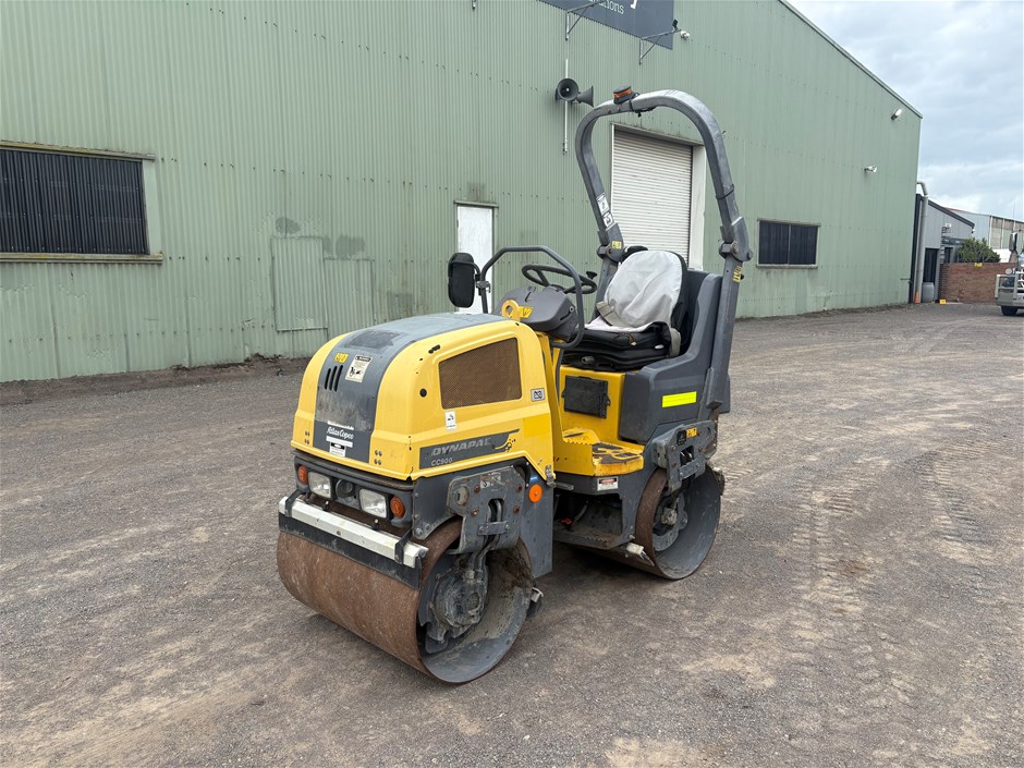 Dynapac CC900 Smooth Drum Roller
