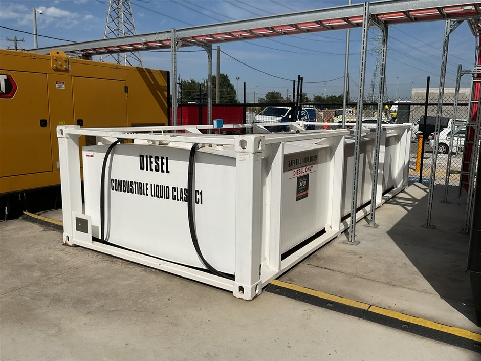 <p>C15 Integral Fuel Tank 10,000 Litre Capacity </p>