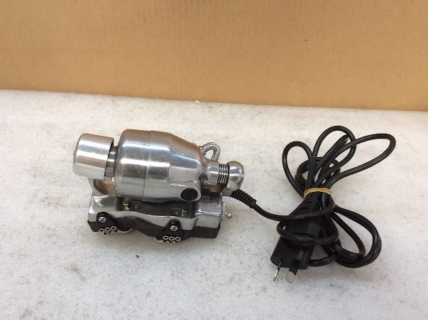 Thrive 100 Handheld Electric Massager