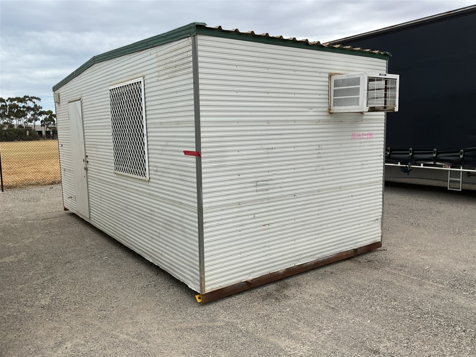 <p>Portable Building 6m x 3m</p>