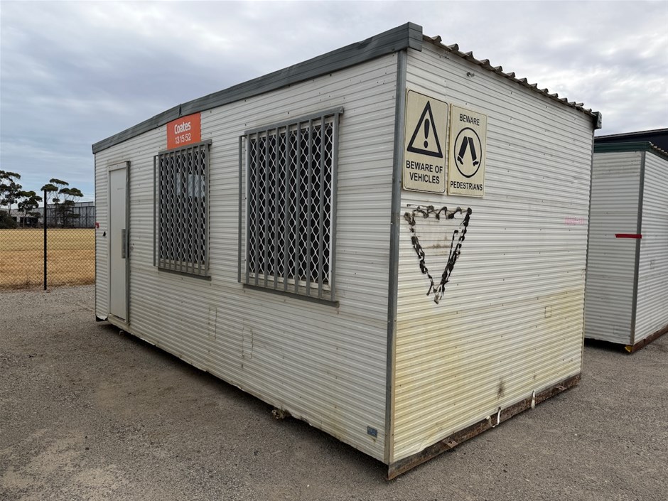 <p>Portable Building 6m x 3m</p>