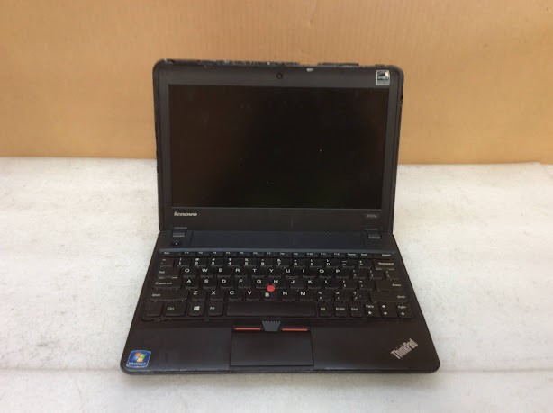 LENOVO ThinkPad X131e Laptop CELERON 887 4GBRAM/500GB Red