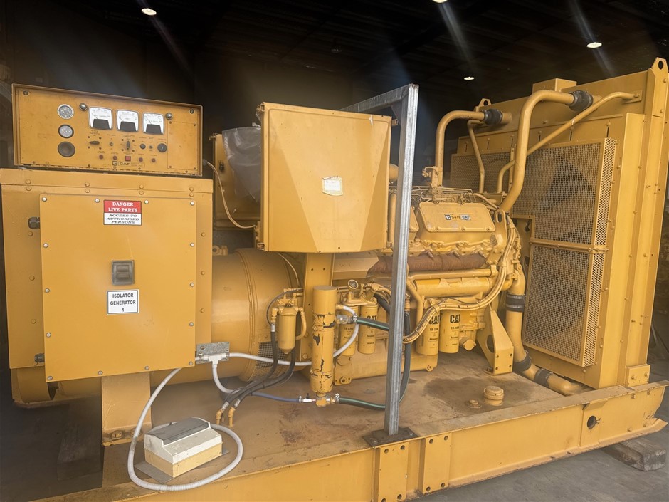 Caterpillar 500 Kva generator