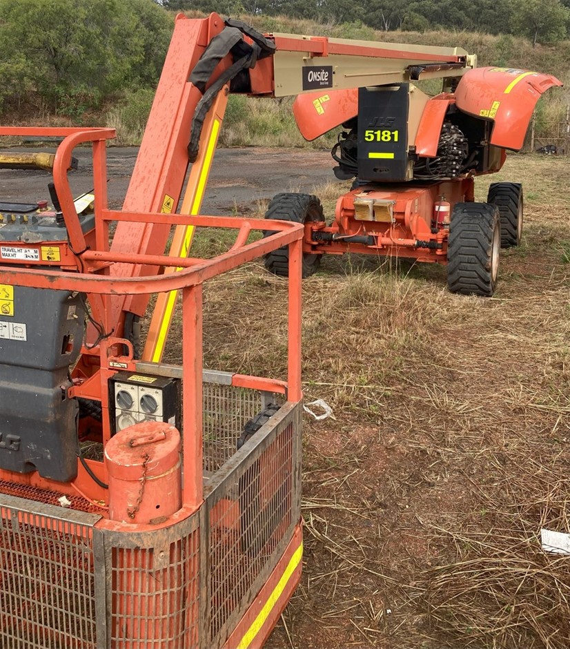 2011 JLG 800AJ Knuckle Boom - 80ft (24.4m) - Diesel - Gladstone